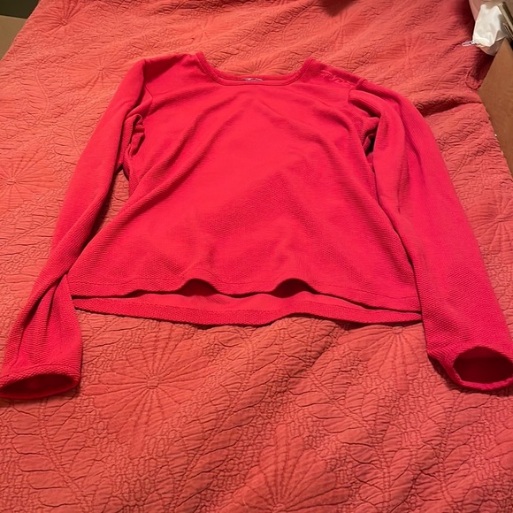 Lightly worn red Spyder shirt. Great quality! - Picture 1 of 3